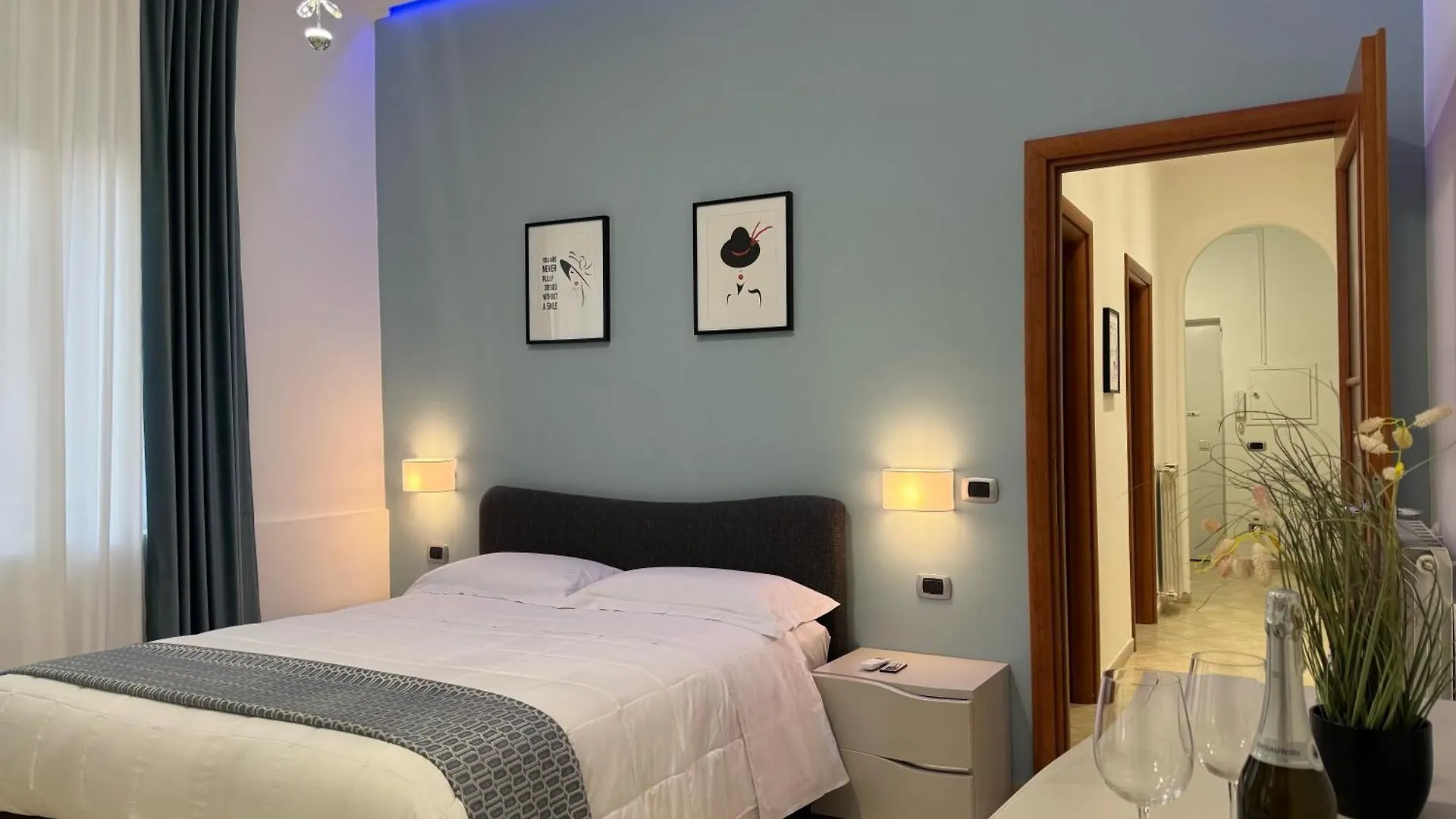 Villa Titina Napoli 0*,  Italien